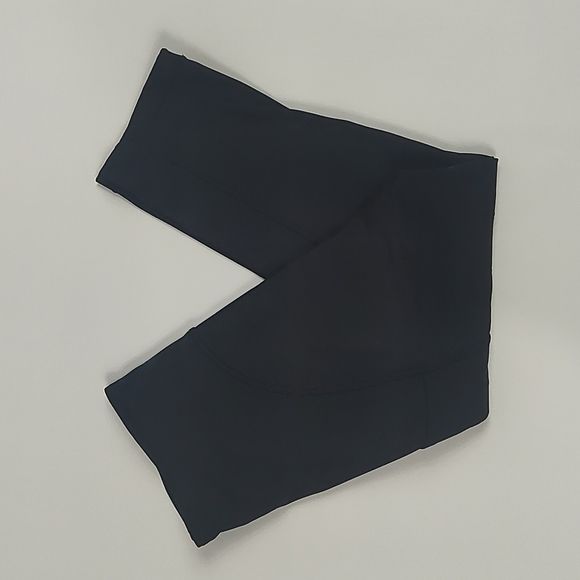 Athleta Ultimate Stash Pocket Crop Leggings - Picture 1 of 11